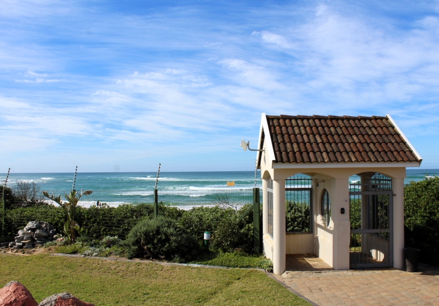 2 Bedroom Property for Sale in West Beach Eastern Cape